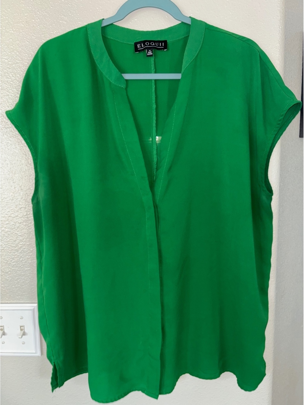 Eloquii Blouse Womens 16 Kelly Green Split V Neck Dolman Short Sleeve Stretch